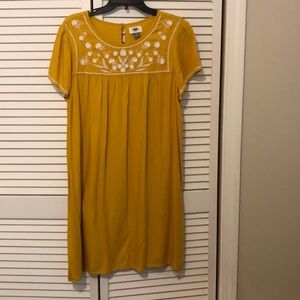 Old Navy Large Yellow and White Embroidered Dress